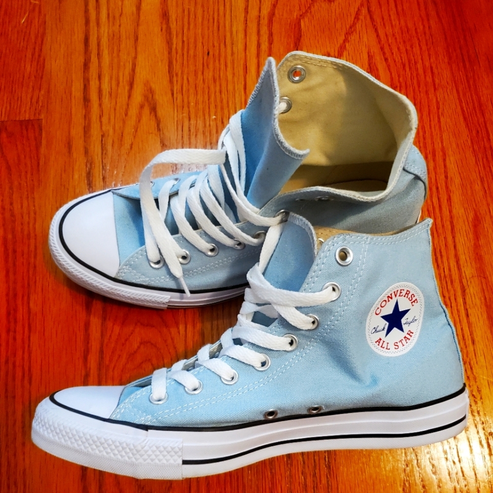 💙🤍 Tarheel Light Blue Converse High Top Shoes